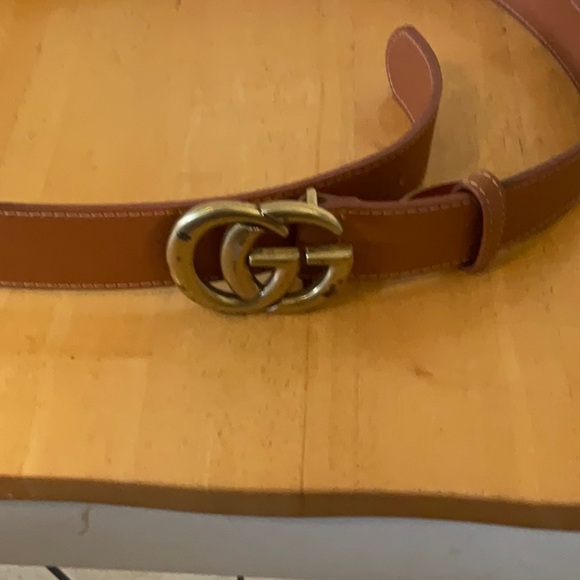 GucciBrown Leather Belt with Gold Buckle - Picture 3 of 8